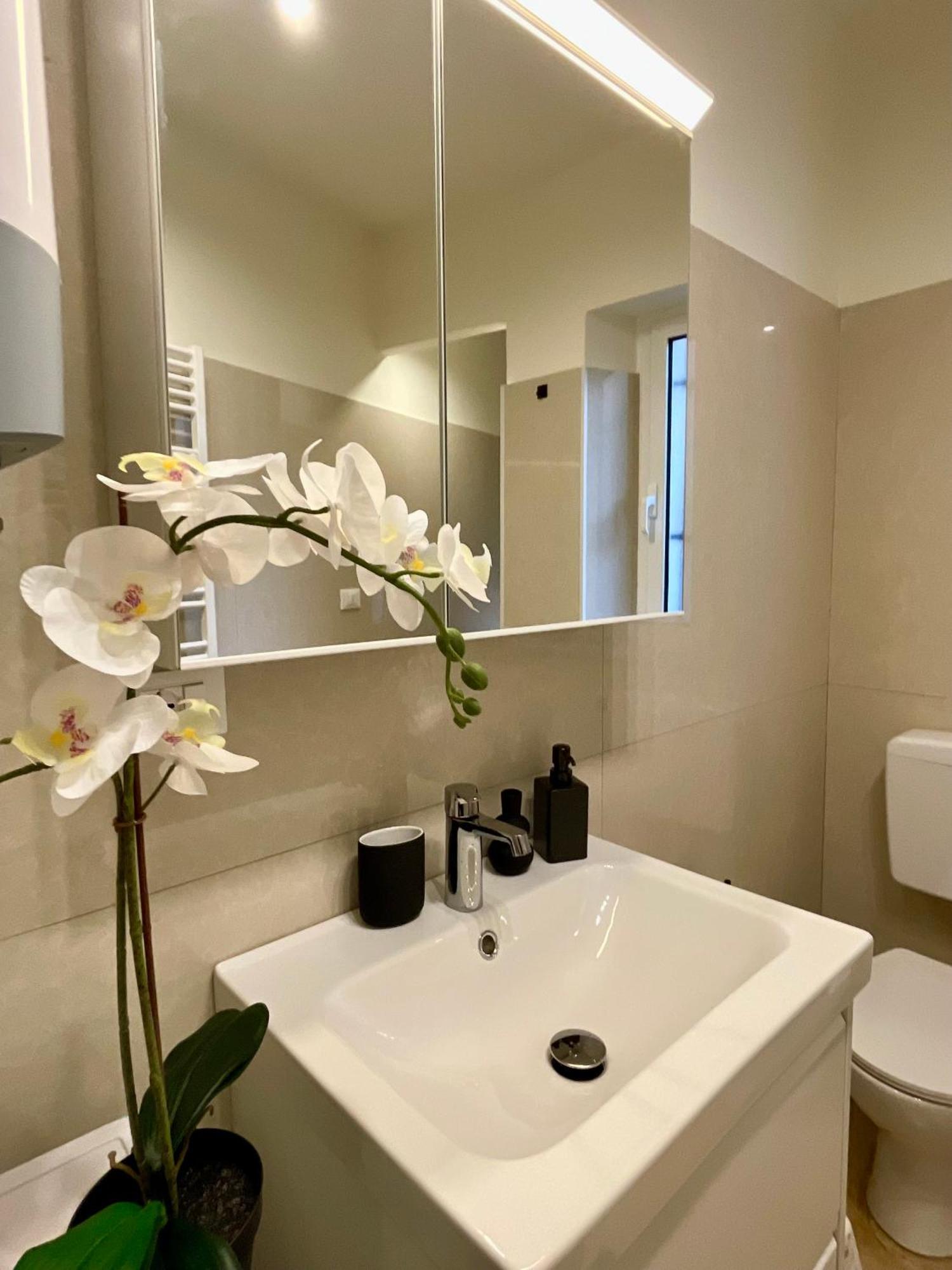 Happy Family Apartments Incantesimo เจนัว ภายนอก รูปภาพ