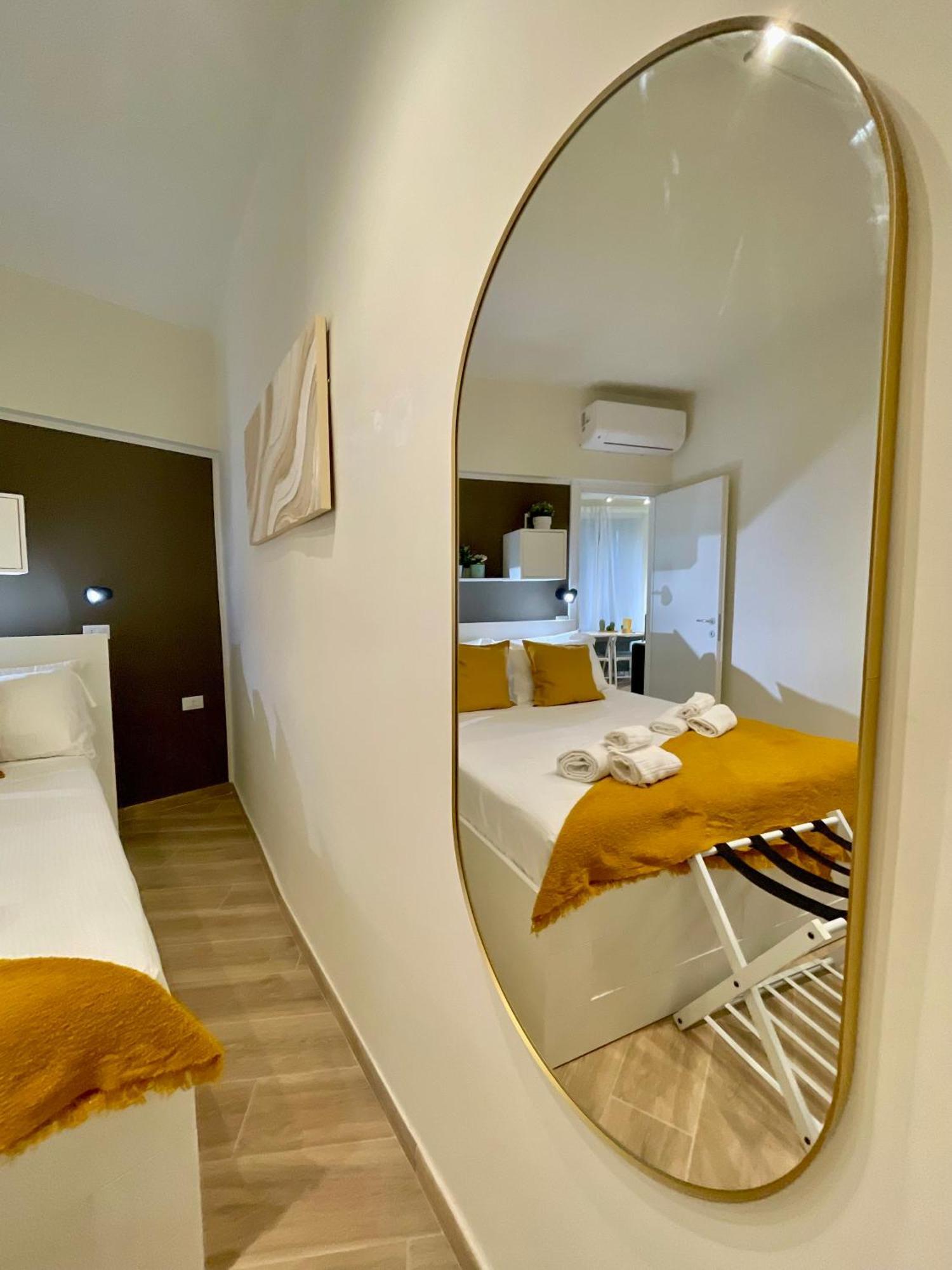 Happy Family Apartments Incantesimo เจนัว ภายนอก รูปภาพ